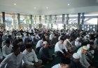 Tanamkan Semangat Pengabdian, Anggota Kodim 0608/Cianjur Gelar Shalat Idul Adha dan Penyembelihan Hewan Kurban Bersama Warga