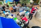 Hadapi Kekeringan, Polres Cianjur Salurkan Air Bersih ke Paseban